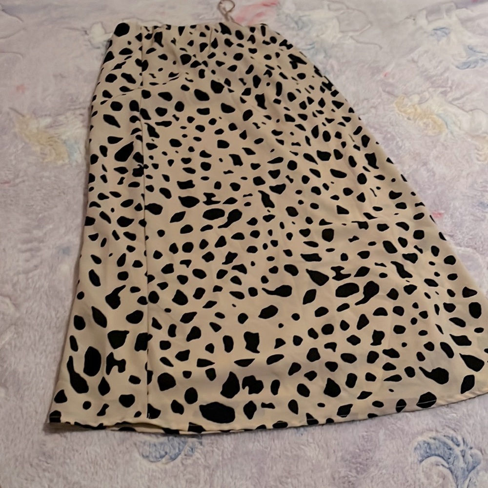 Cute Cream/ Tan cow printed Skirt